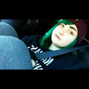 Meet your Posher, Alicia